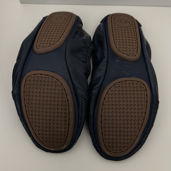 Ugg navy shearling foldable flats - 6 - Picture 3 of 5